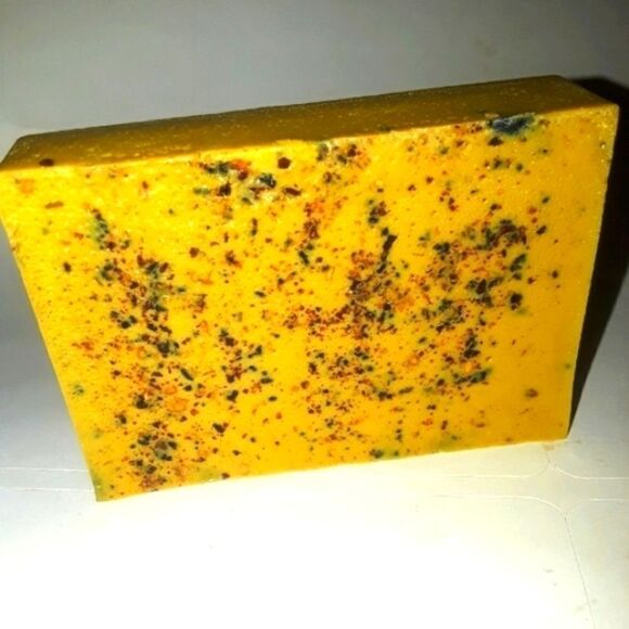 Hand CRAFTED Organic Honey Rose Hips soap bar - Picture 7 of 8